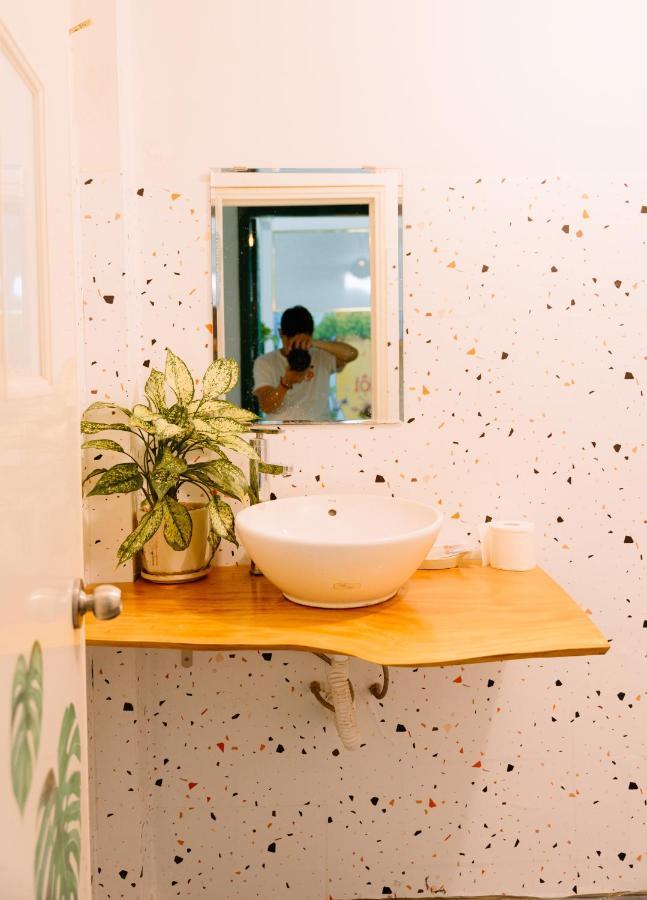 Hanoi Hola House Bagian luar foto